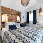 Mamma Mia Luxury Πανσιόν