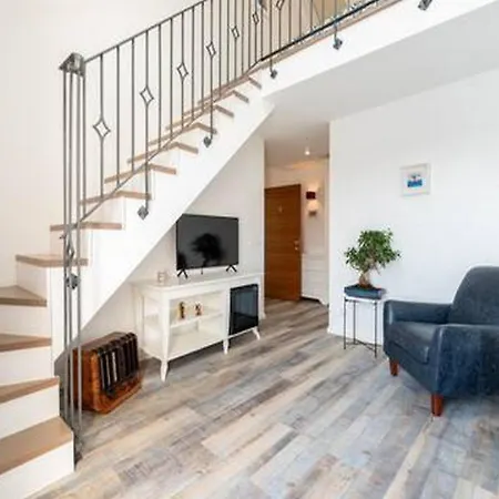 בית הארחה Mamma Mia Luxury טרוגיר