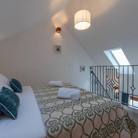 Mamma Mia Luxury 4* Трогір