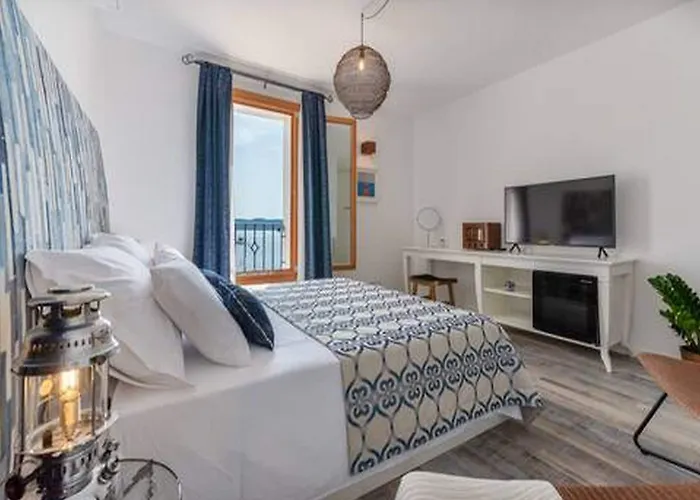 Mamma Mia Luxury